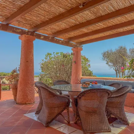 빌라 Exclusive Overlooking La Pelosa By Host Hero