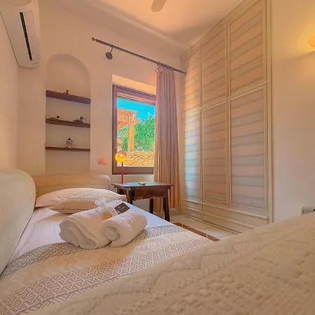 빌라 Exclusive Overlooking La Pelosa By Host Hero